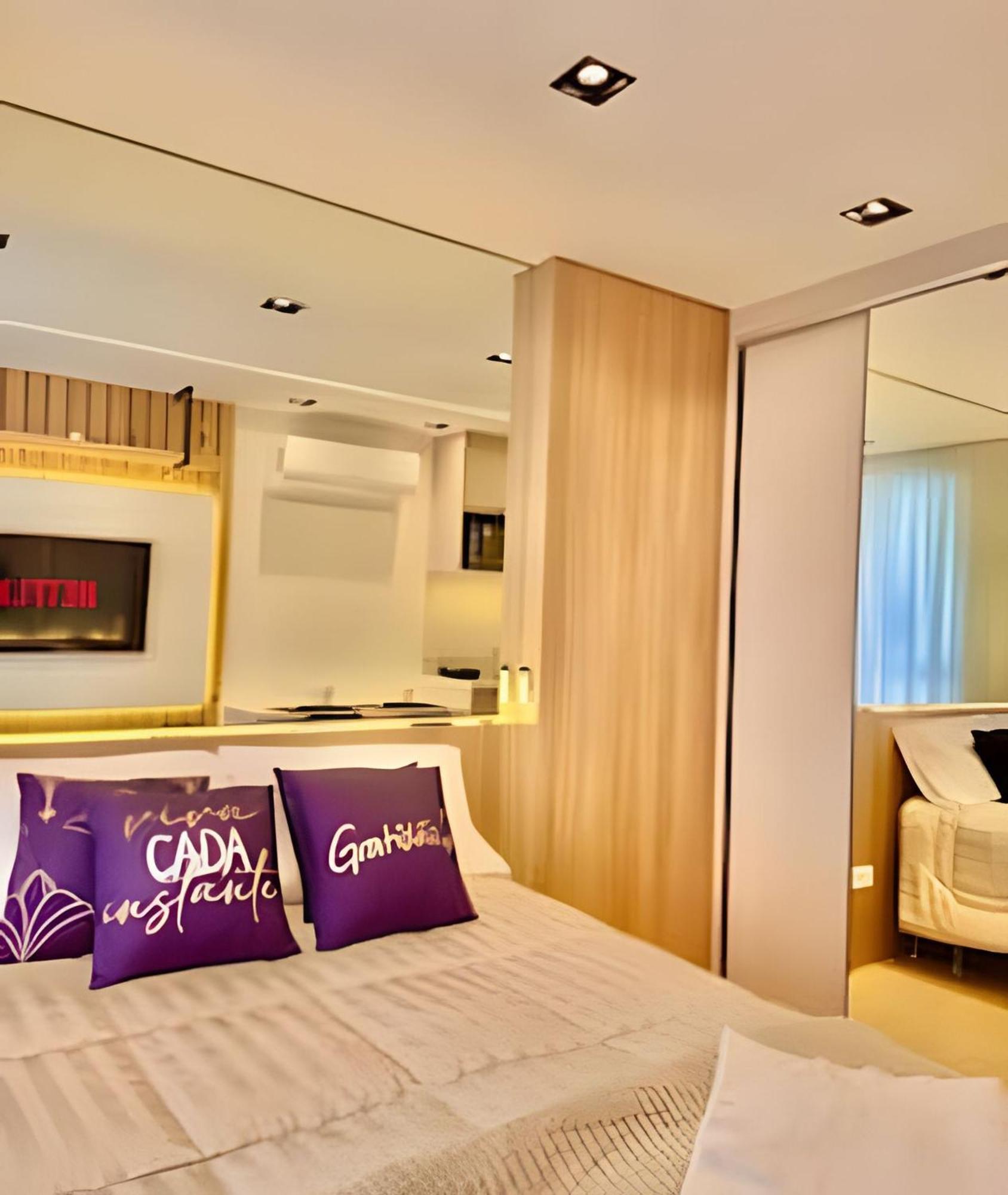 Impecavel No Batel C/ar E Tv Smart Apartamento