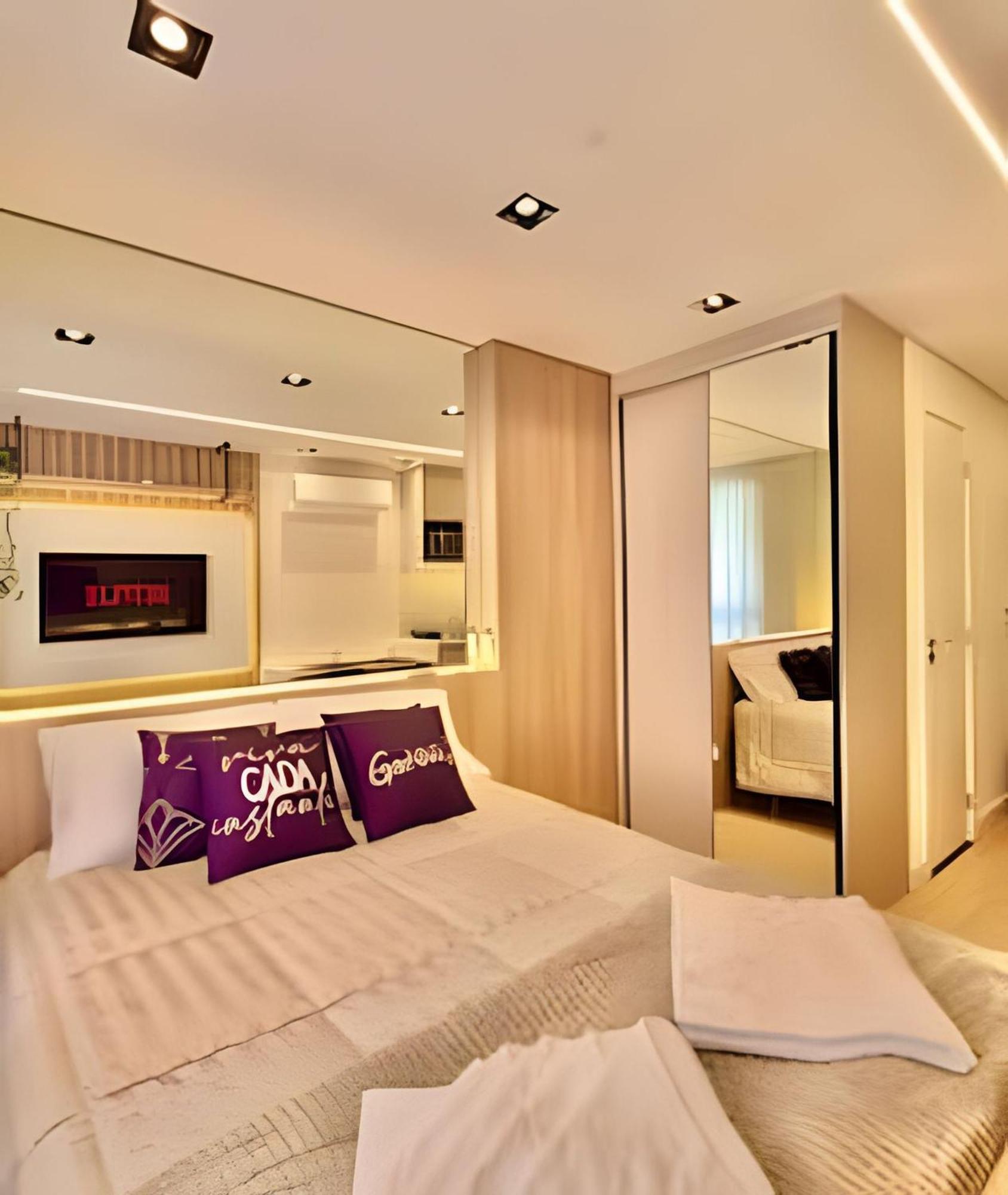 Impecavel No Batel C/ar E Tv Smart Apartamento