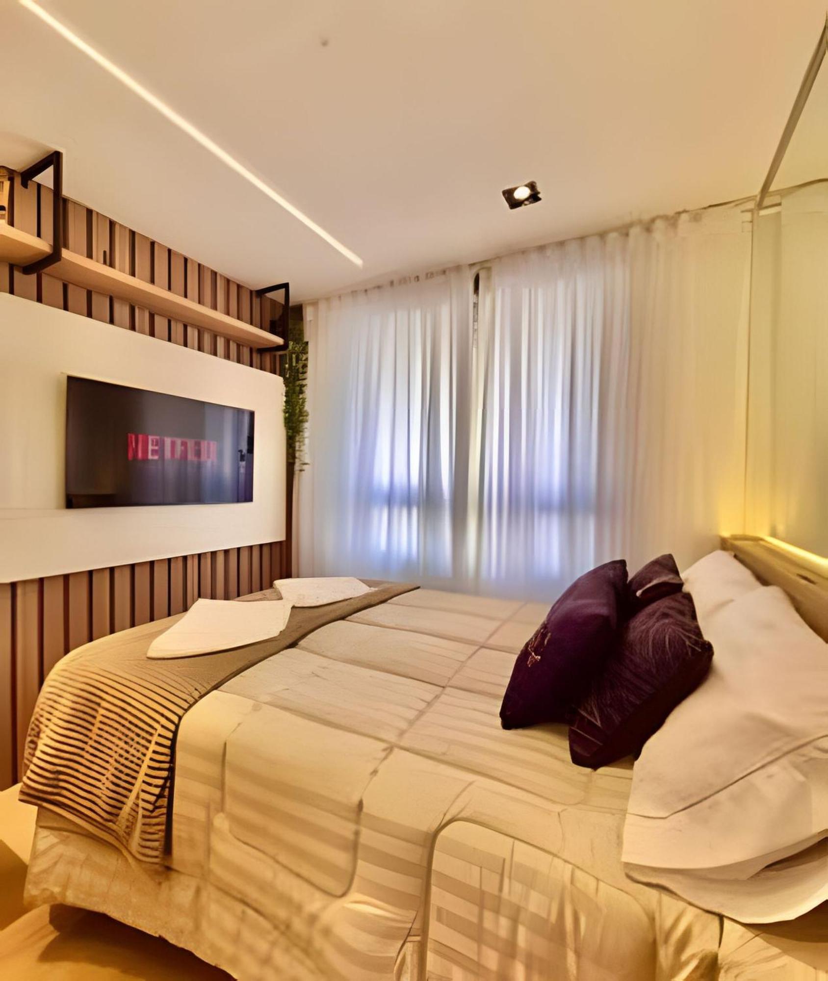 Impecavel No Batel C/ar E Tv Smart Apartamento
